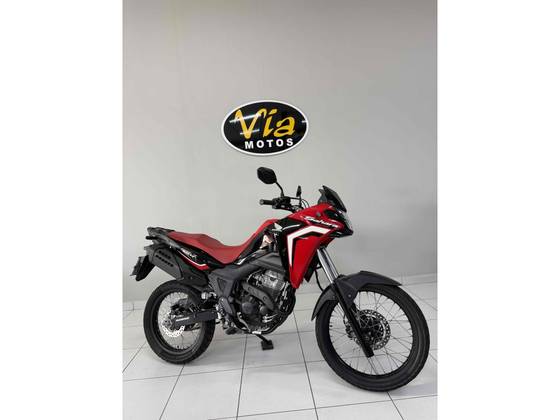 HONDA XRE 300 SAHARA RALLY 